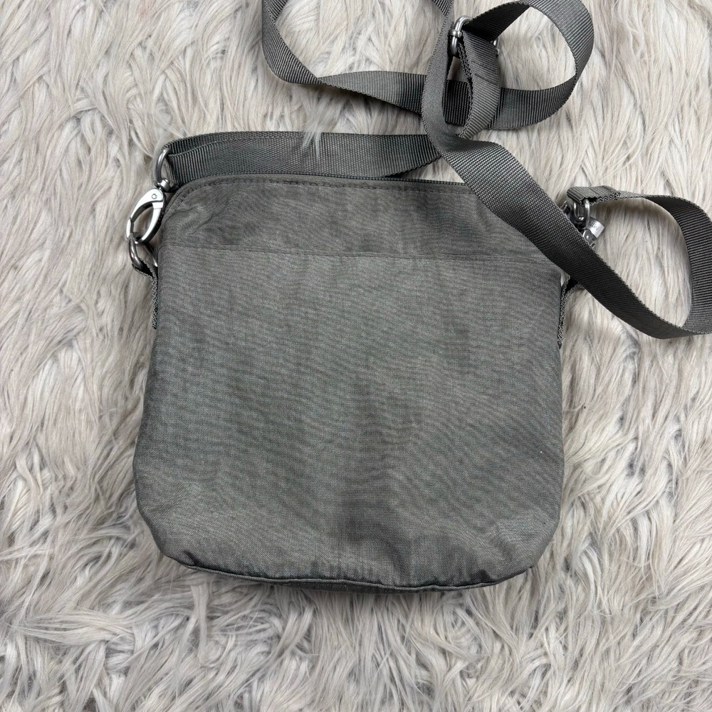 Baggallini Gray Nylon Let's Escape Crossbody Bag Travel Minimalist Urban Commute - Picture 4 of 9